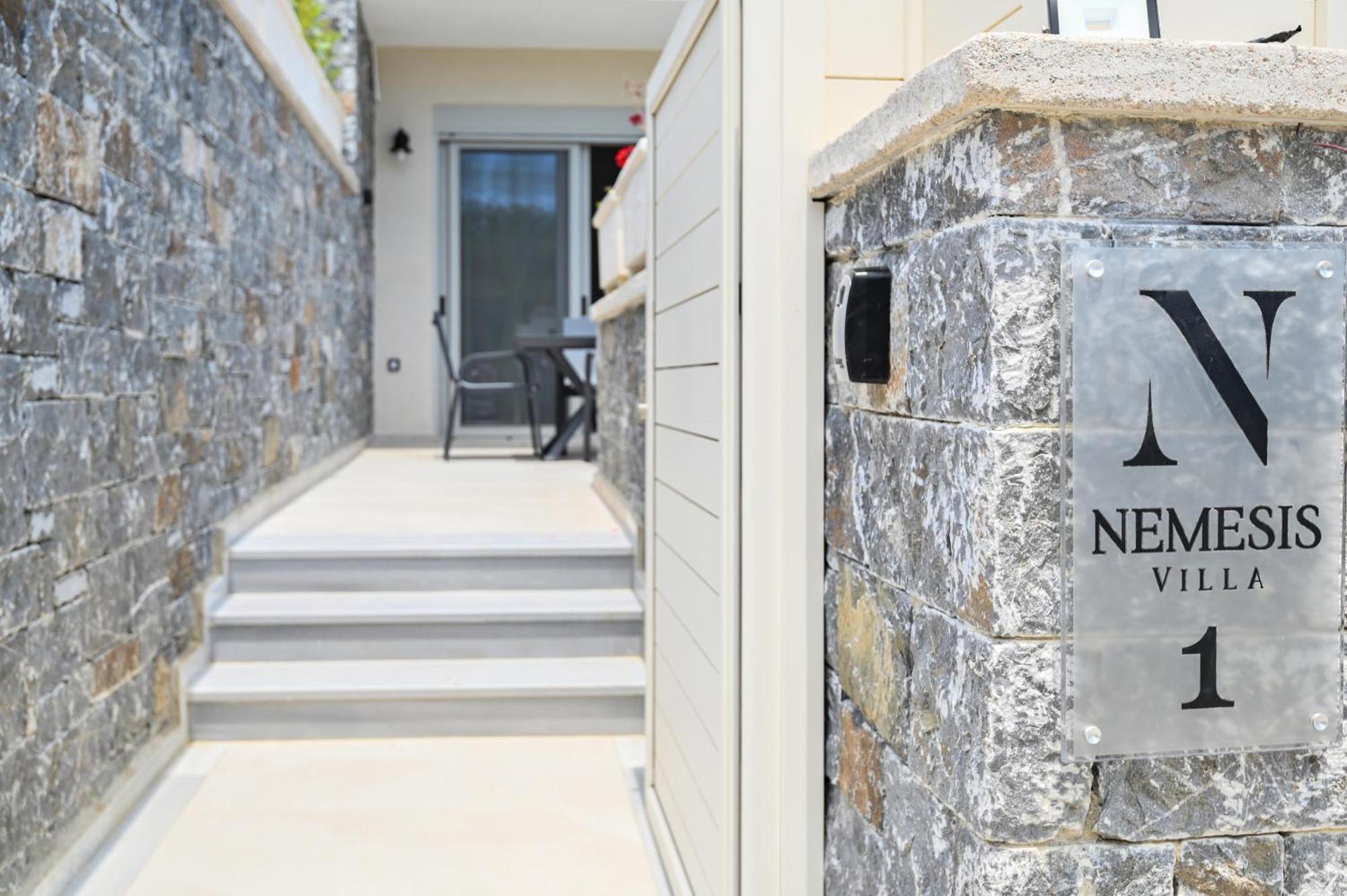 Nemesis Villas بلاكاس المظهر الخارجي الصورة
