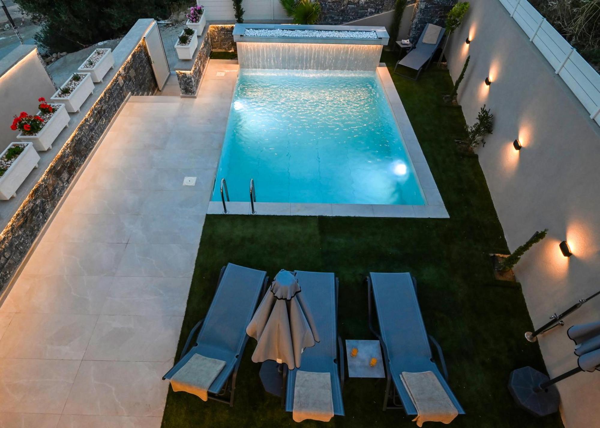 Nemesis Villas بلاكاس المظهر الخارجي الصورة